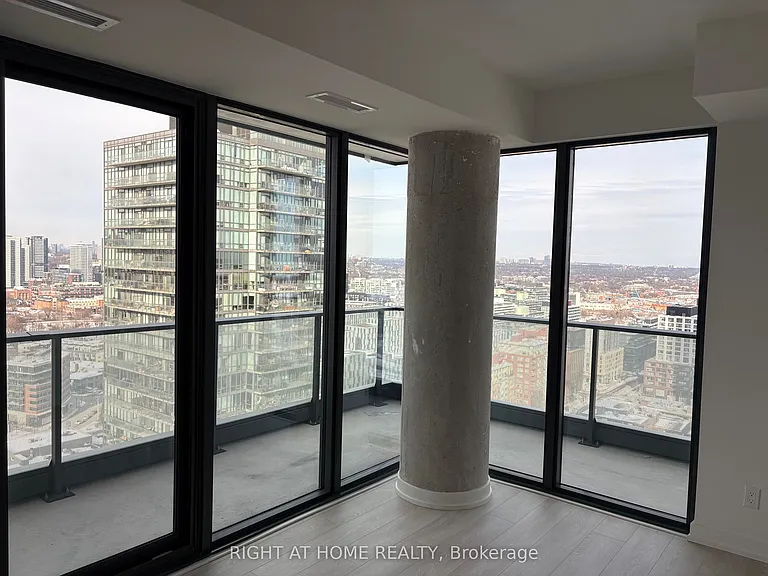 35 Parliament St E #2711 — Photo 5