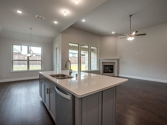 4th image of 11616 Teresa Ln