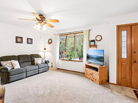 5th image of W7096 Oak Ridge Ct