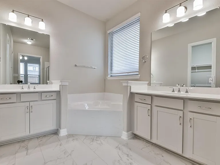 27124 Regal Scott Dr — Photo 27