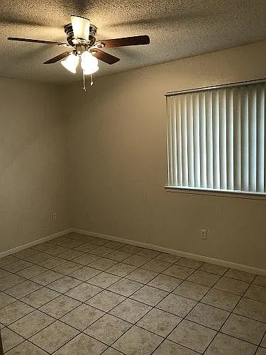 1818 Cedarview Dr — Photo 9