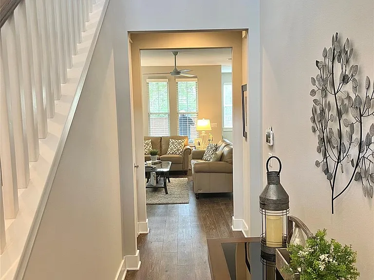 6515 Davis Ln #2 — Photo 2