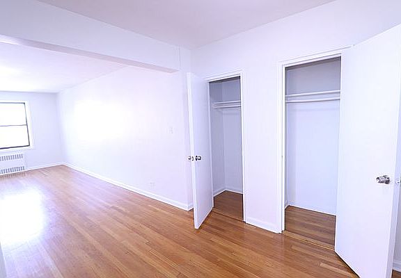 4th image of 9830 67th Ave APT 6R