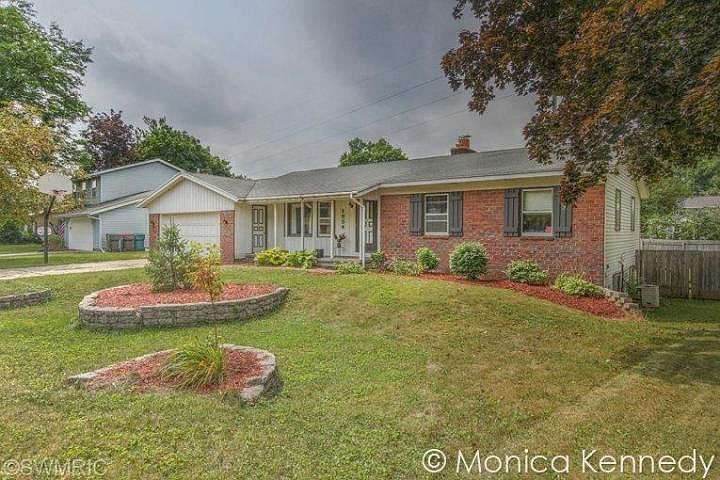 1st image of 1954 Fawnwood Dr SE