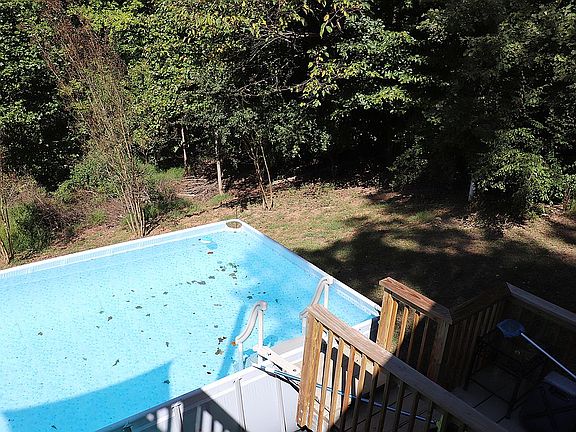 4th image of 207 Driftwood Ct