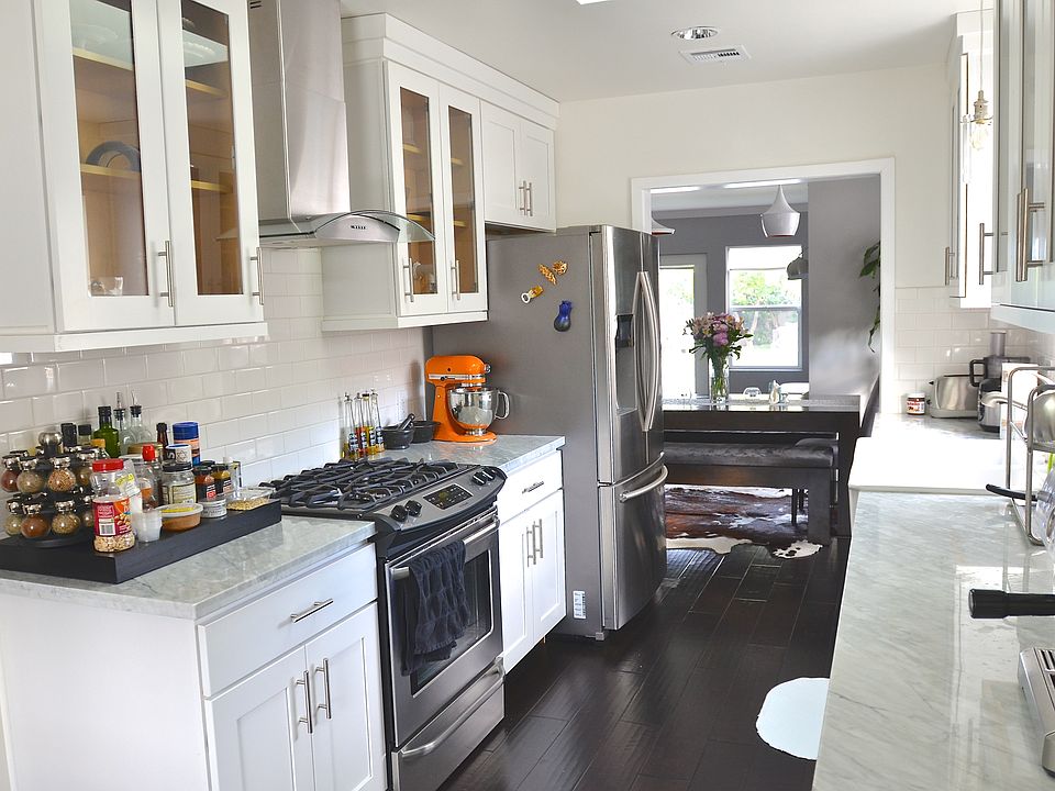 new kitchen with Carrara marble
