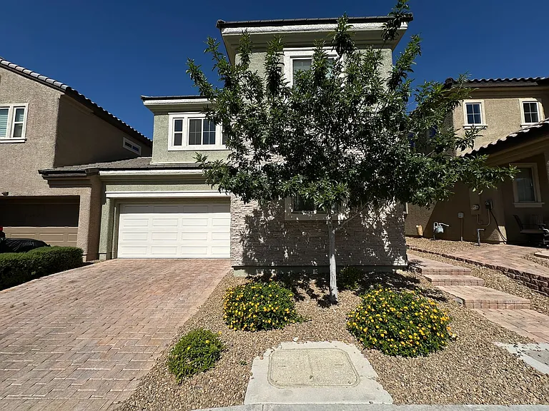 5869 Amber Mesa St — Photo 1