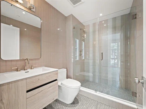 209 6th Street image 27 of 50