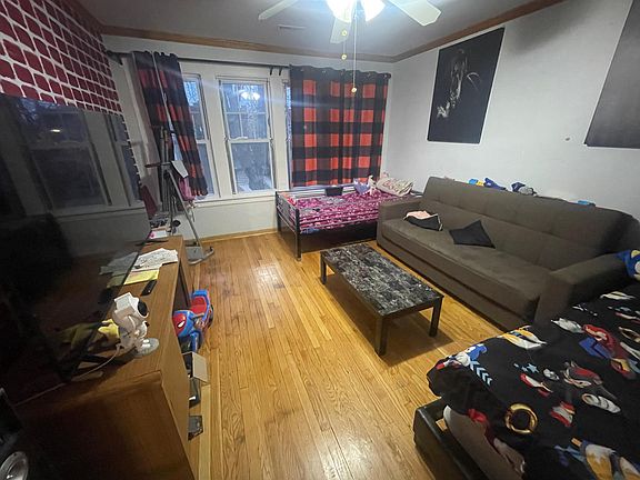2nd image of 5929 N Washtenaw Ave #2