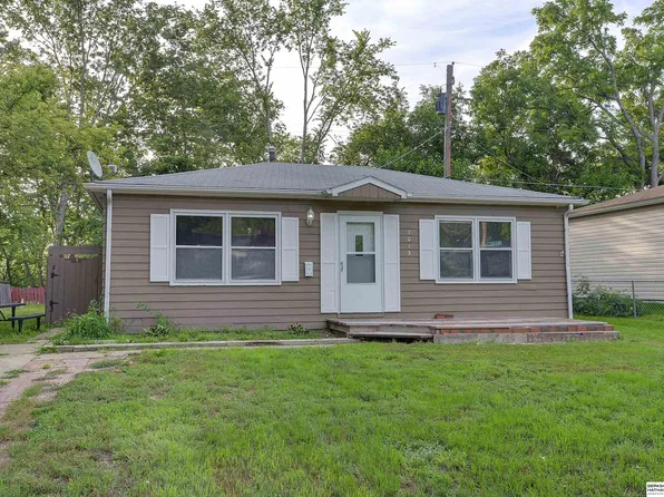 7013 S 69th St, La Vista, NE 68128