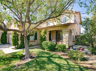 22915 Raintree Ln, Saugus, CA 91390