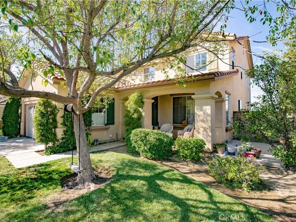 22915 Raintree Ln, Saugus, CA 91390