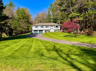 77 Francis Dr, Glastonbury, CT 06033