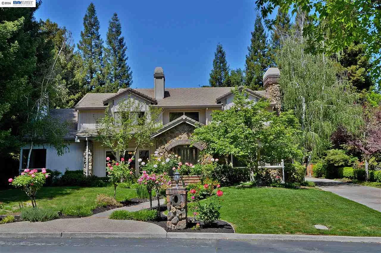 112 Lark Ct photo 1