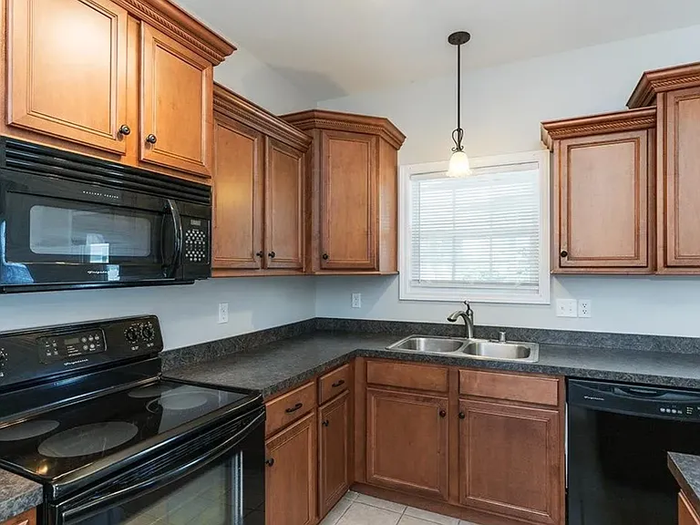 3368 Hibernia Pass — Photo 10