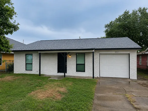 807 W 7th St, Freeport, TX 77541