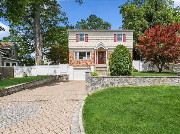 39 Park Avenue, Eastchester, NY 10709