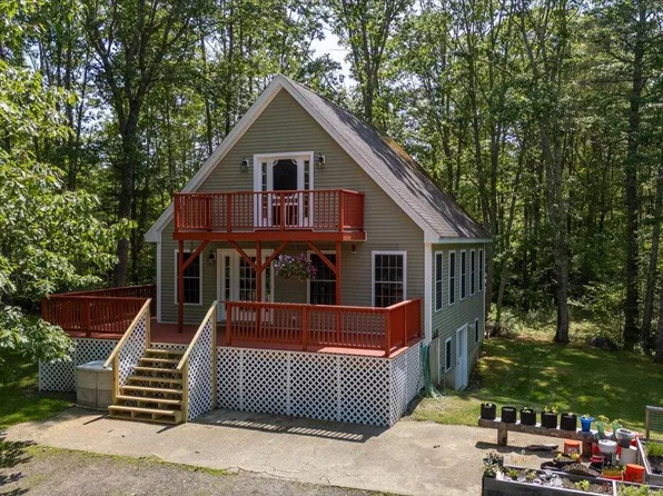 415 Waldoboro Road, Jefferson, ME 04348
