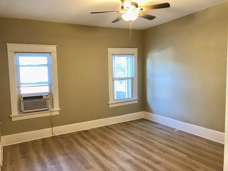 1062 Monroe Dr NE — Photo 10