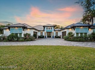 510 N Riverside Dr, Indialantic, FL 32903