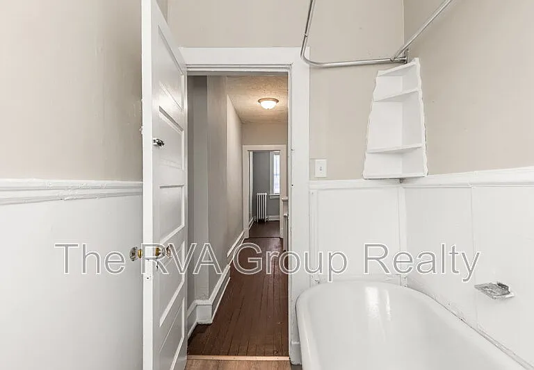 2611 Grayland Ave — Photo 33