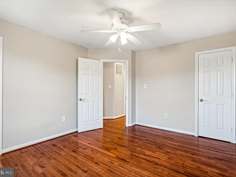 2442 Rippling Brook Rd — Photo 27