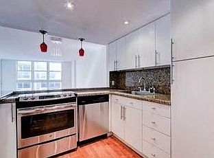 3rd image of 1228 West Ave APT 1112