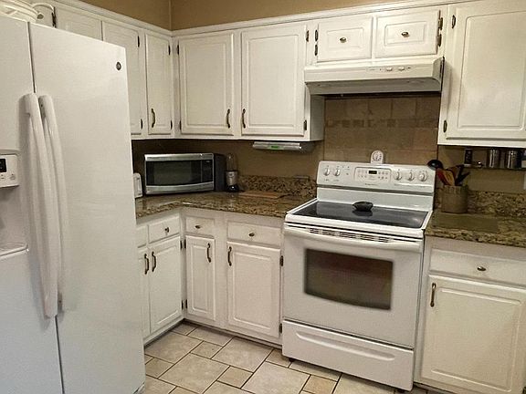 5th image of 1581 W Pear Ln