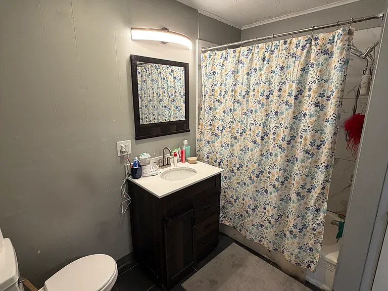 16 Lincoln Ave #R — Photo 1