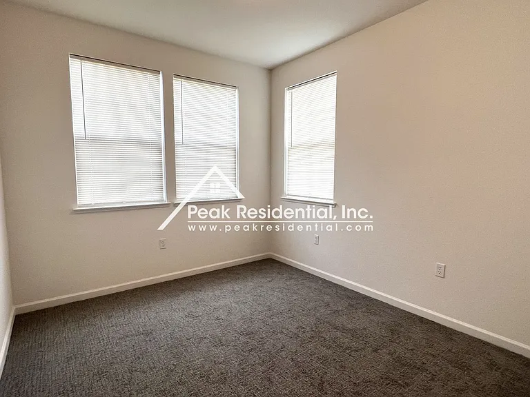 2943 Toulouse Walk — Photo 14