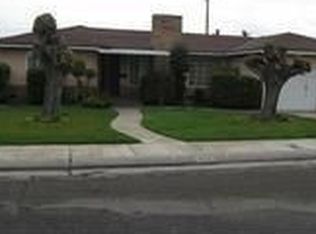 352 N Cottage St, Porterville, CA 93257