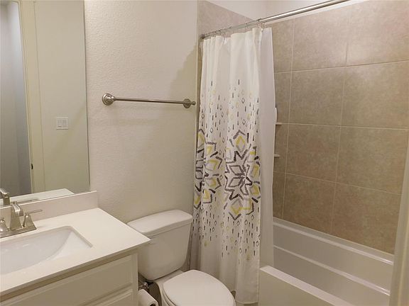 3rd image of 6858 Stonecrop Dr