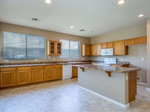 3rd image of 2605 N 115th Dr