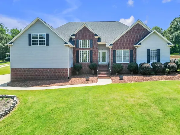 356 Garnet Valley Dr, Inman, SC 29349