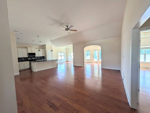9th image of 6117 Chancellorsville Dr