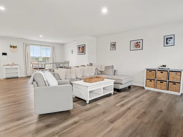 68 Florentine Ct, Angier, NC 27501