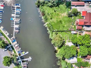 150 Windermere Ave, Greenwood Lake, NY 10925
