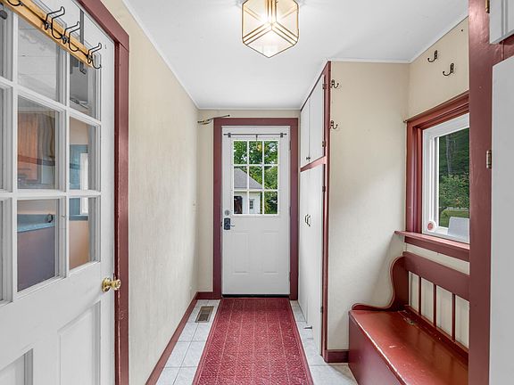 4th image of 335 Upper Dedham Road