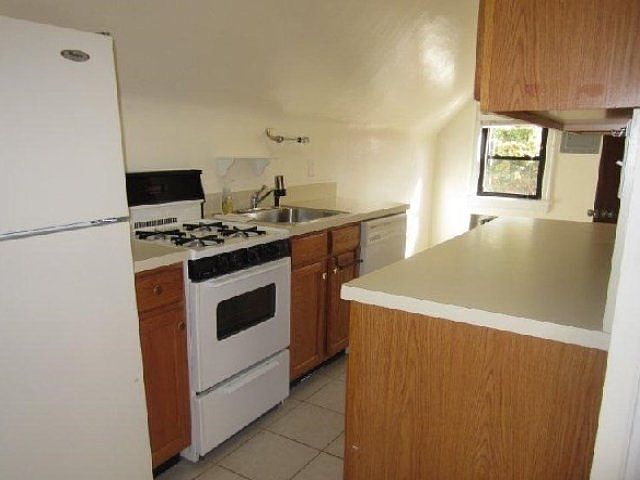 2nd image of 5008 194th St