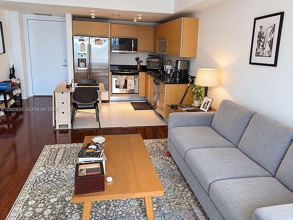 5th image of 951 Brickell Ave APT 2509