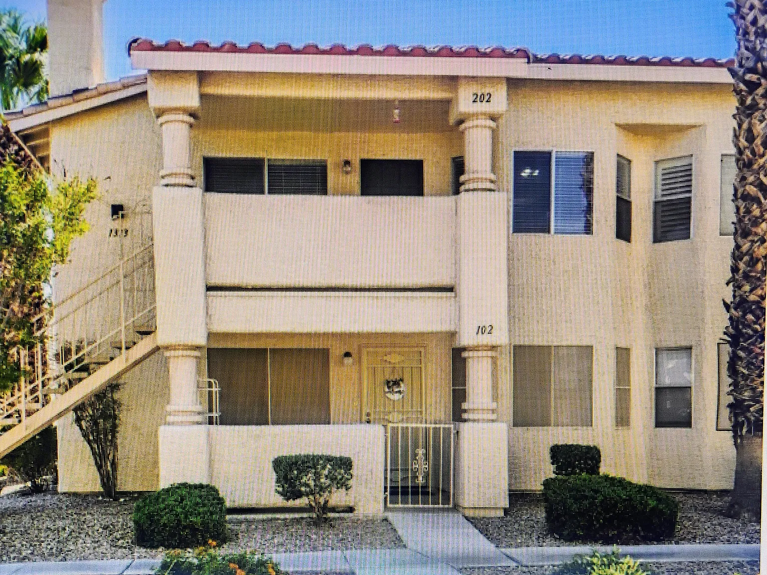 2 bed, 912 sqft, $1,250 — Photo 2