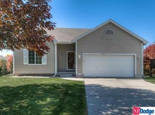 4864 S 189th Cir, Omaha, NE 68135