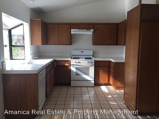 2nd image of 22803 Scotia Ln