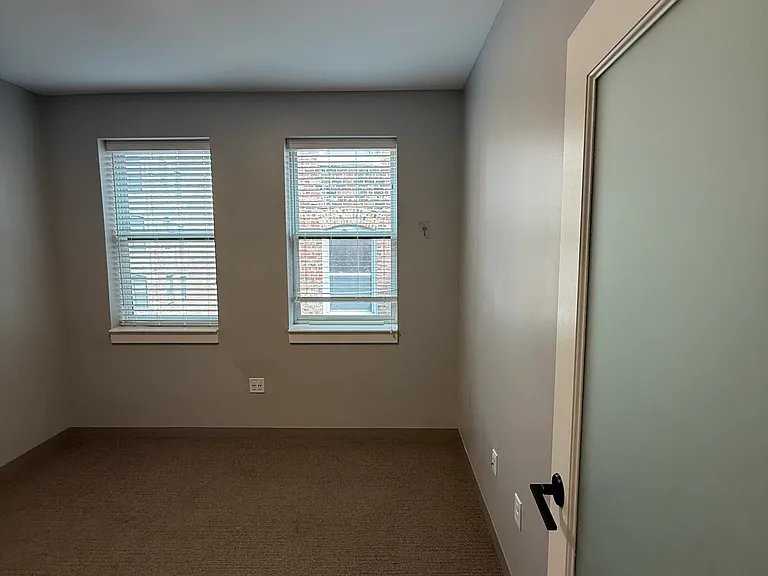 40 Symphony Rd #2 — Photo 11