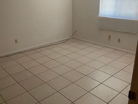 3rd image of 605 N Alameda St APT C