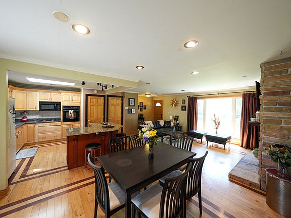 2nd image of 1534 Sequoia Ln