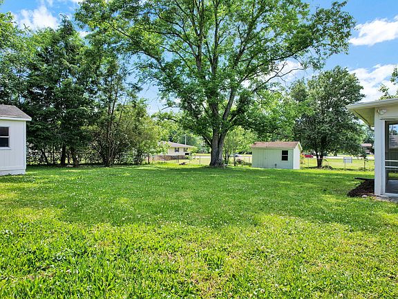 5th image of 2065 Ann Ln NW