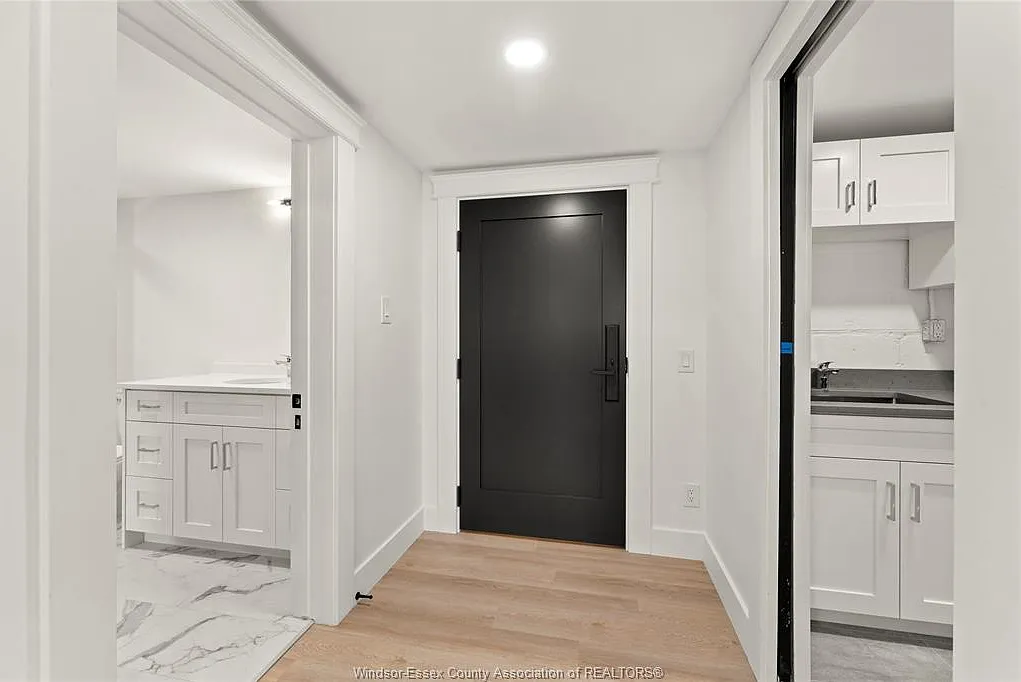 1 bed, 2.0 bath, 1173 sqft, $2,400 — Photo 3
