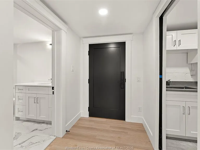 247 Brock St #104 — Photo 3