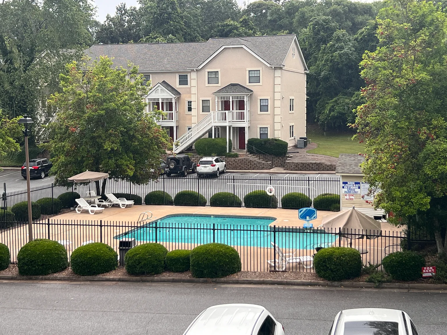 2 bed, 2.5 bath, 1244 sqft, $1,400 — Photo 2